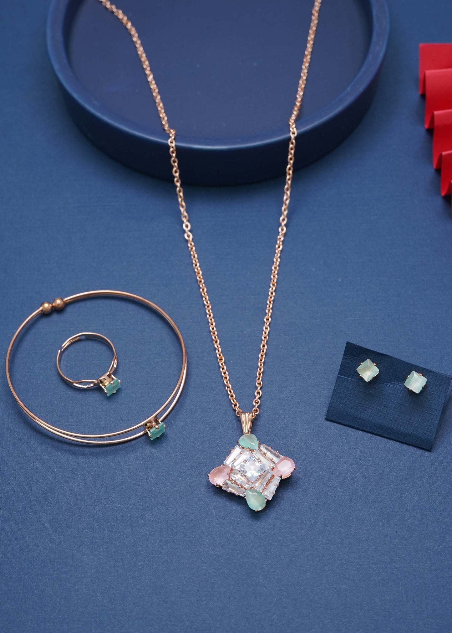 Diamond Studs Necklace Set: Elegant Beauty for Women and Girls!