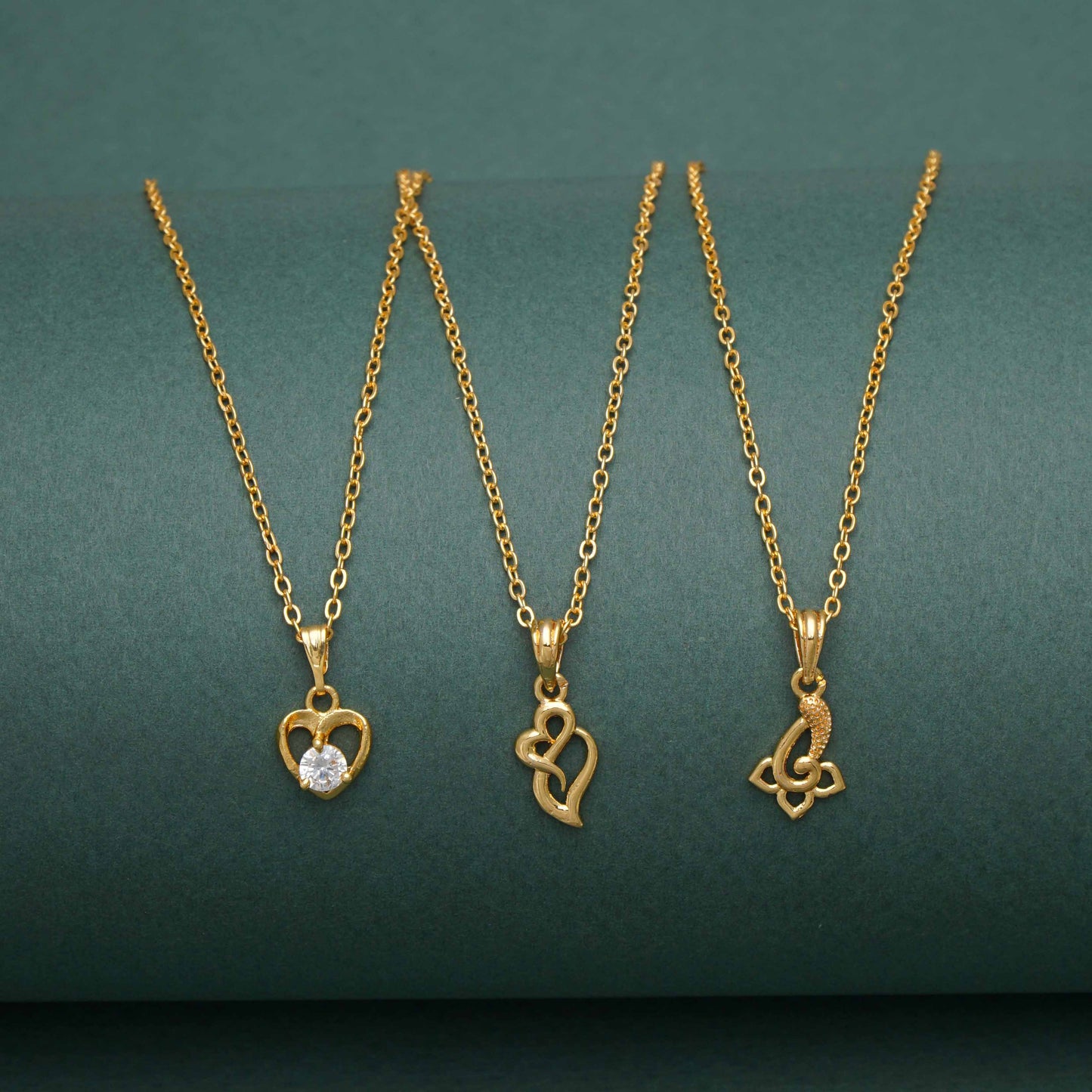 Charming and Stunning Gold Plated Necklace Chain Pendant For Women and Girls