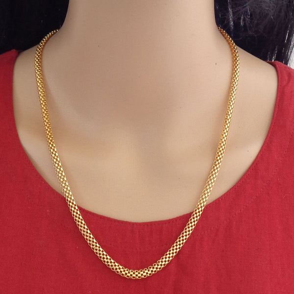“22K Gold-Plated Rope Design Chain Necklace Lightweight, and Skin-Friendly”