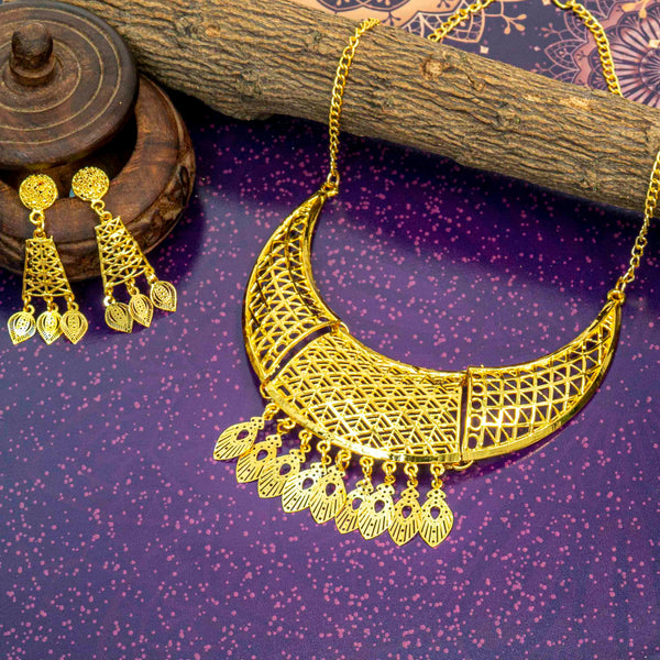 Stylish and Trendy Brass Gold Plated Jewellery Set For Women and Girls