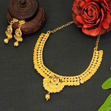 Incredible Classic Gold Plated Kundan Choker Necklace Set for Women and Girls