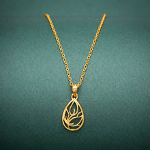 Leafe shape 22K Gold Plated Necklace Chain Pendent For Women and Girls